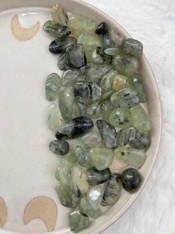Prehnite tumbles