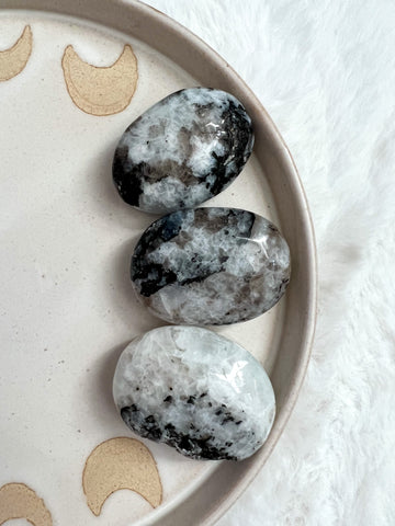 Rainbow moonstone palms