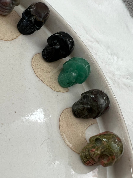 Mini crystal skulls