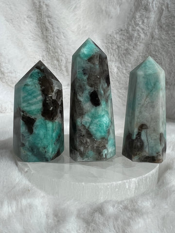 Amazonite with black Tourmaline