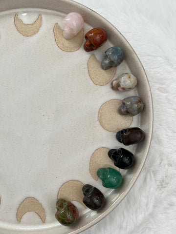 Mini crystal skulls