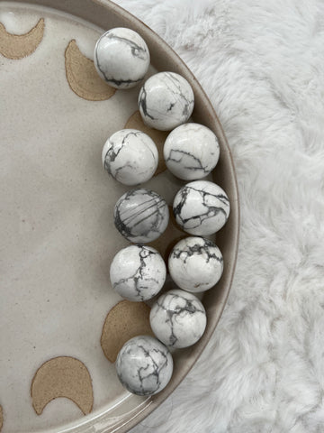 Small howlite sphere