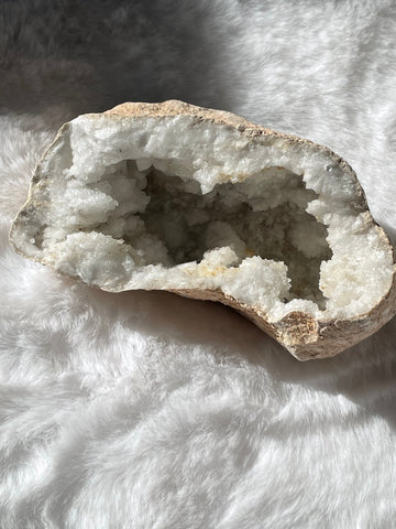 Clear quartz druzy geode