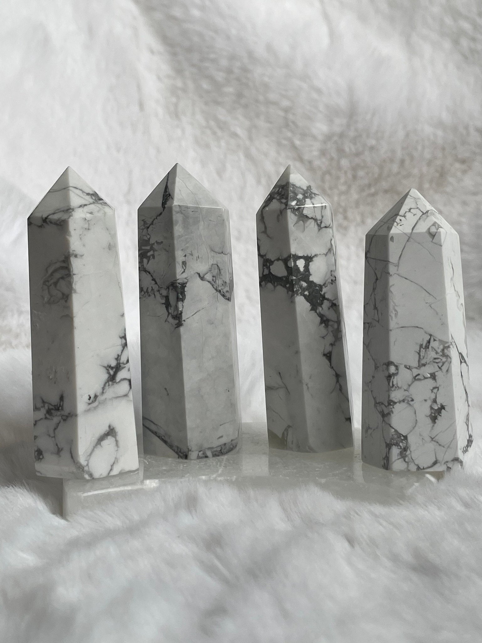Howlite towers