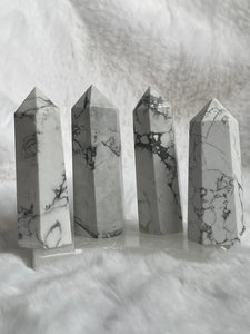 Howlite towers