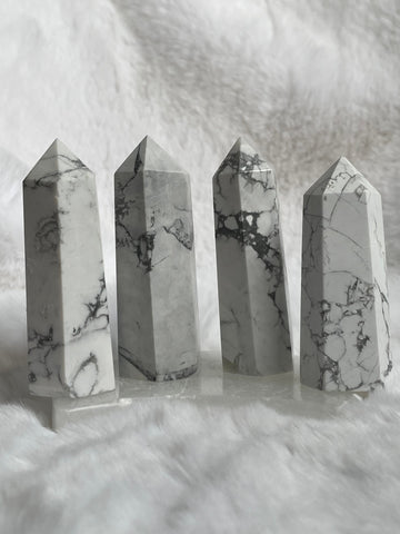 Howlite towers