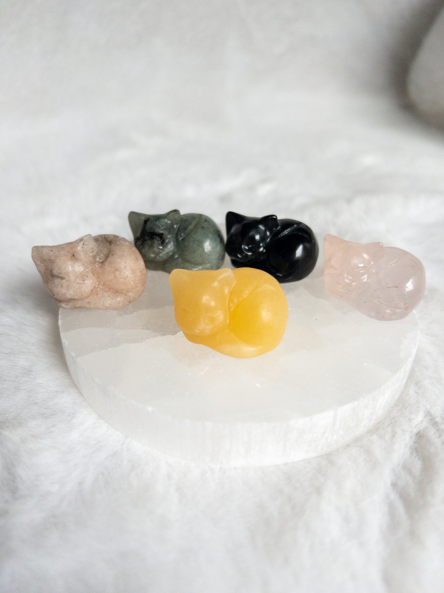 Crystal mini sleeping cats