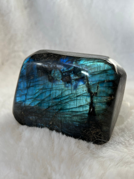 Labradorite freeform